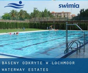 Baseny Odkryte w Lochmoor Waterway Estates